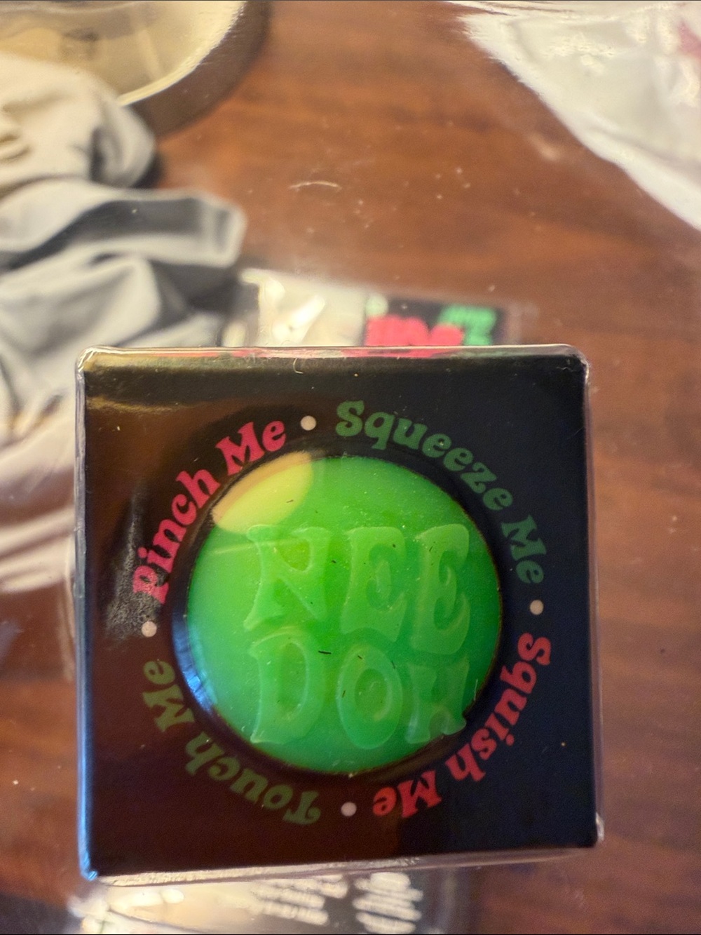 Viral! Needoh - worlds smallest Needoh The Groovy Glob Mini Stress Ball - Green